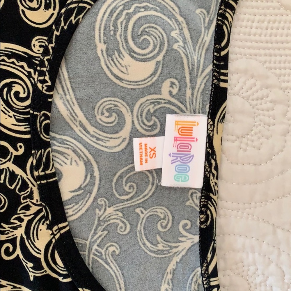 LulaRoe Top - Picture 3 of 3